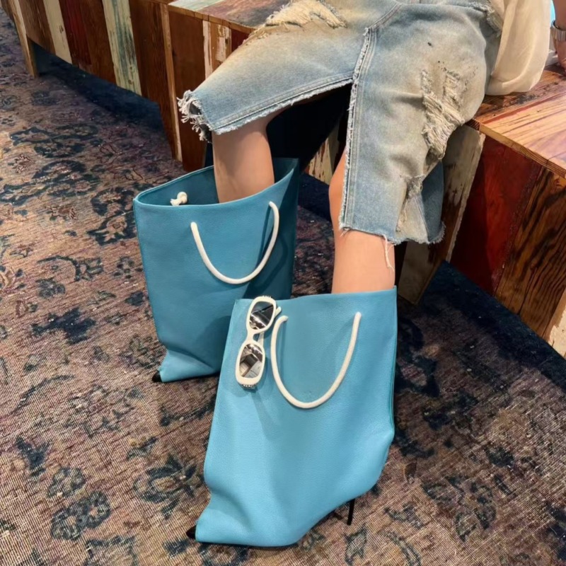 Women Bags And Shoes - Botas estilo bolso novedosas de punta