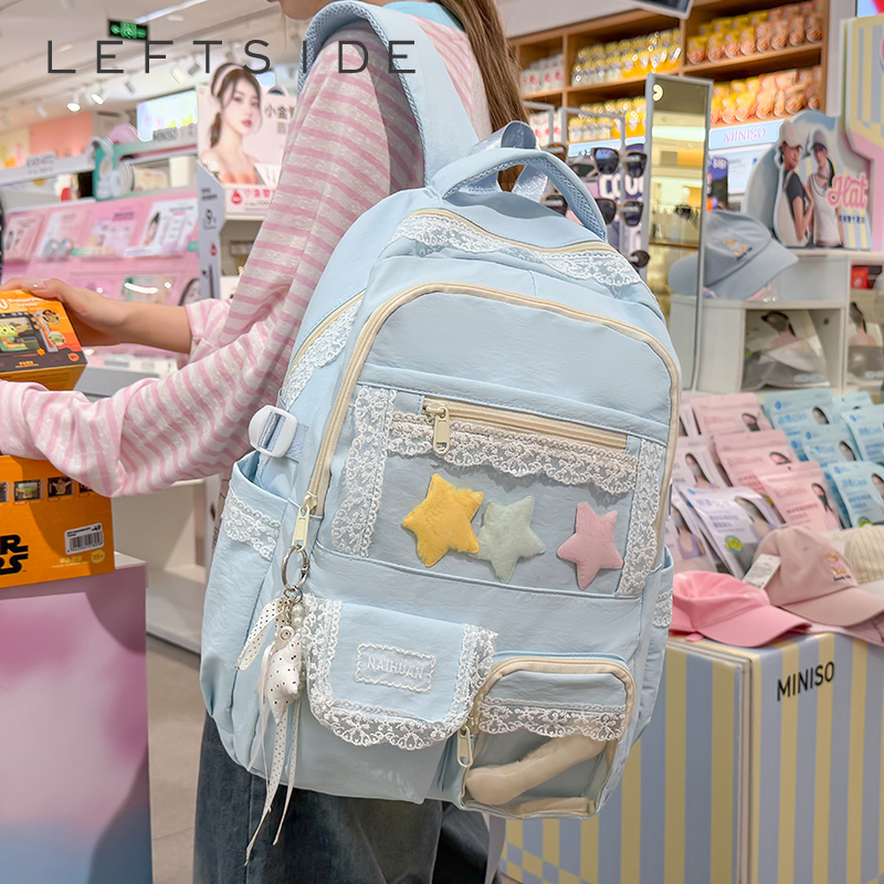Mochila con decoración de enca - Women Bags 2026 Trends reseña y precio