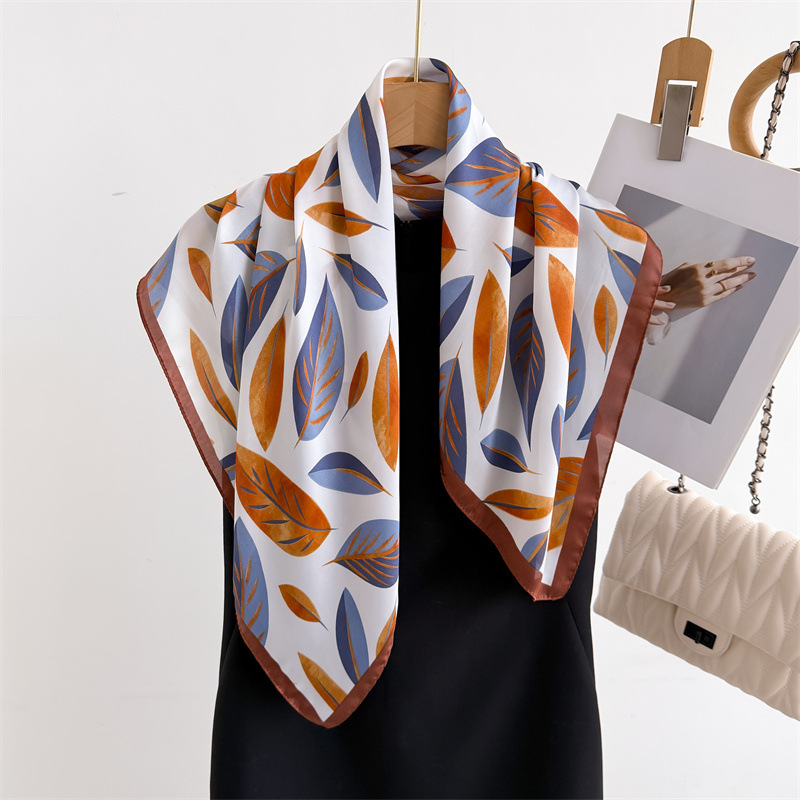 Bufandas cuadradas con estampa - Women Bags Online reseña y precio